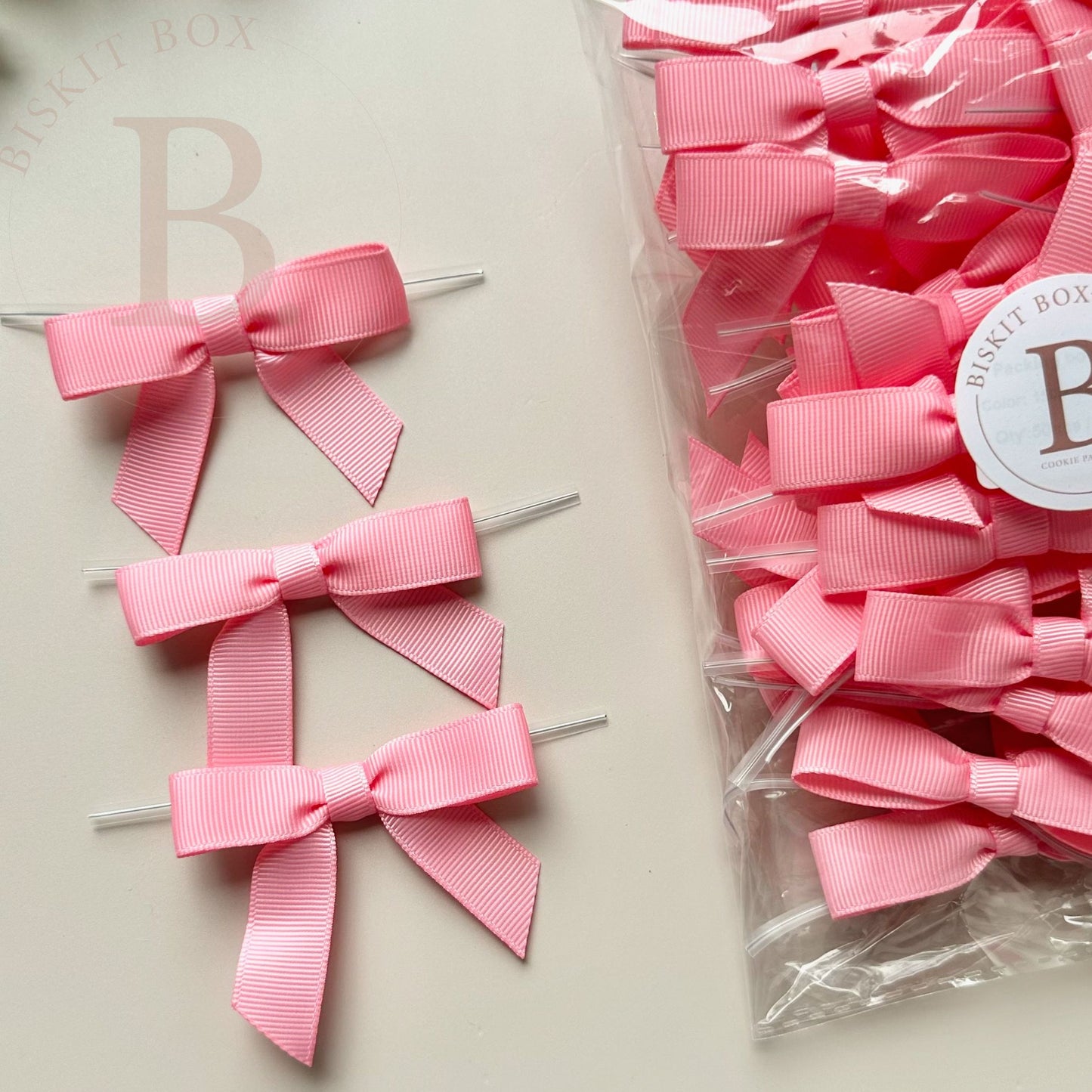 Pre-tied Bows - 50pk